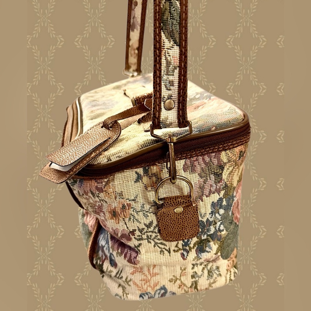 Leisure Luggage Vintage 1980’s Tapestry Travel Vanity Case with lock & keys NWOT - Picture 3 of 15